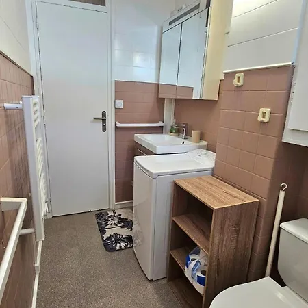 Standing - A 5mn - Calme Apartman *